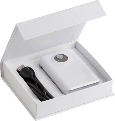 Power Bank for iPad & Tablets white in a presentation box