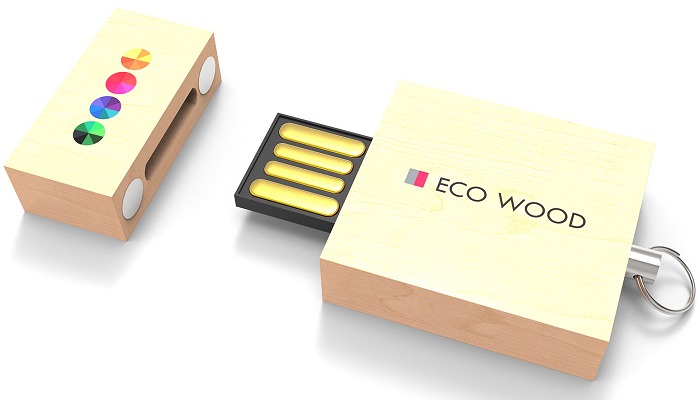 Wood USB drive printed & engraved lid view